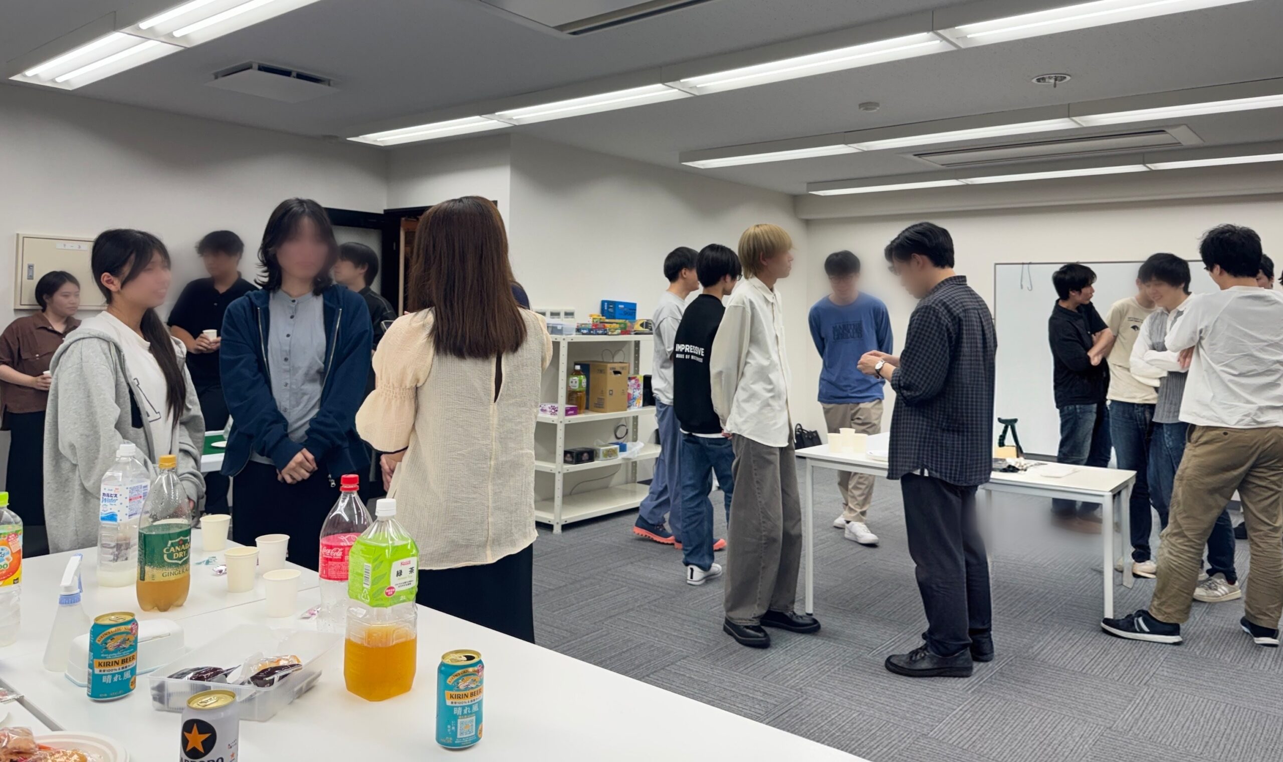 懇親会の様子